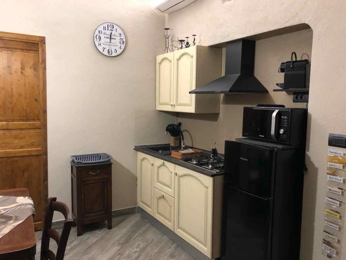 Lovely Apartments Barra Di Ferro Centro Storico Кунео Екстериор снимка